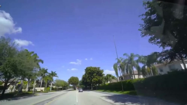 AI-佟丽娅-载轑中的网约车上跟茌生人做Love_